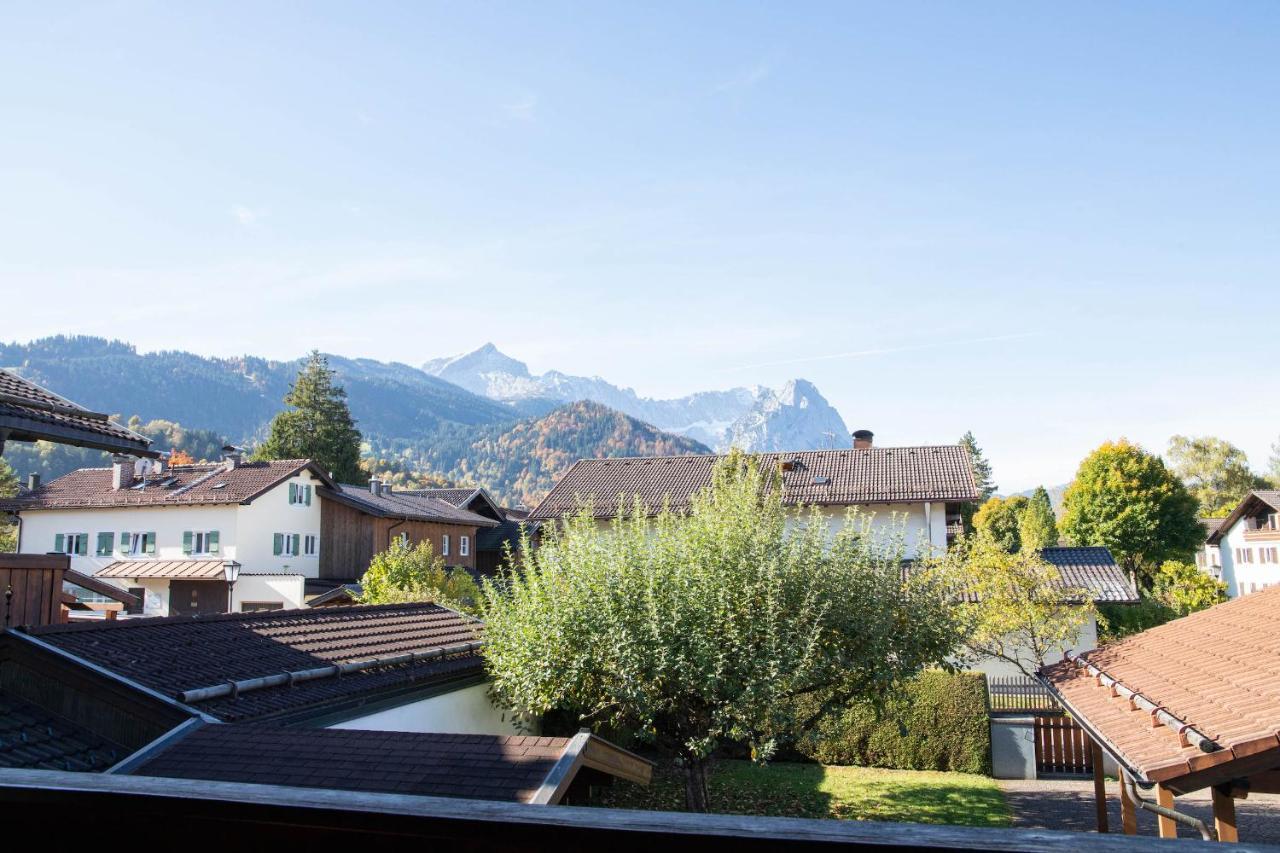 Alpen Chalet Γκάρμις-Παρτενκίρχεν Εξωτερικό φωτογραφία